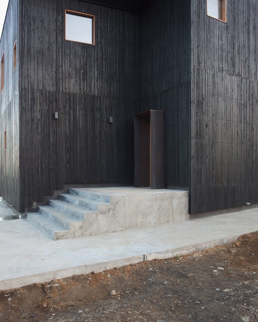 Casa Hualle by Ampuero Yutronic