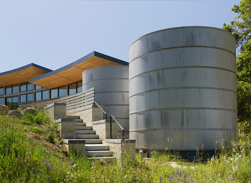 Caterpillar House by Feldman Architecture