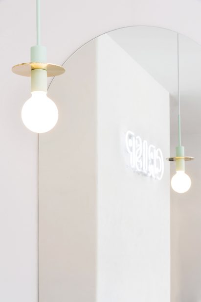 Crisp by Ivy Studio