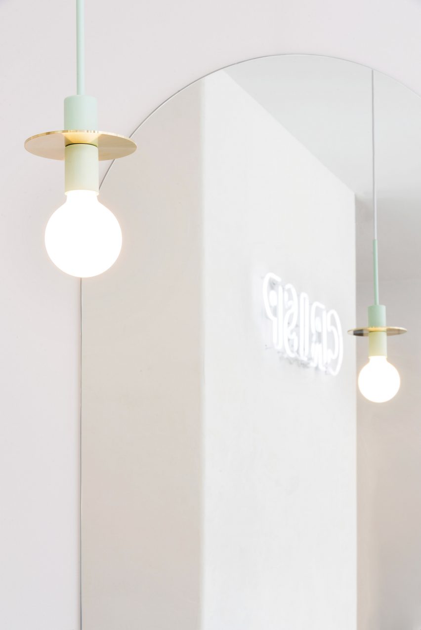 Crisp by Ivy Studio
