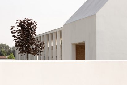 Farewells Court by Studio Mirco Simonato