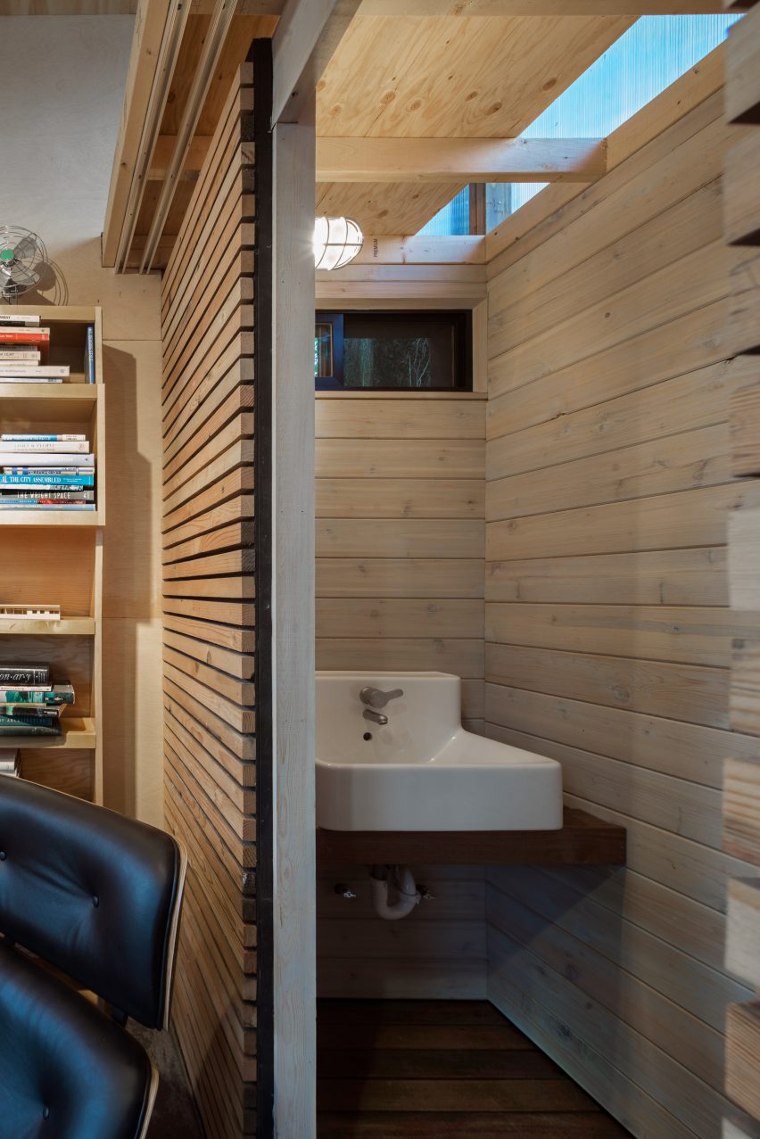 Grasshopper Studio by Wittman + Estes