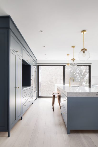 Hampstead House by Robitaille Curtis