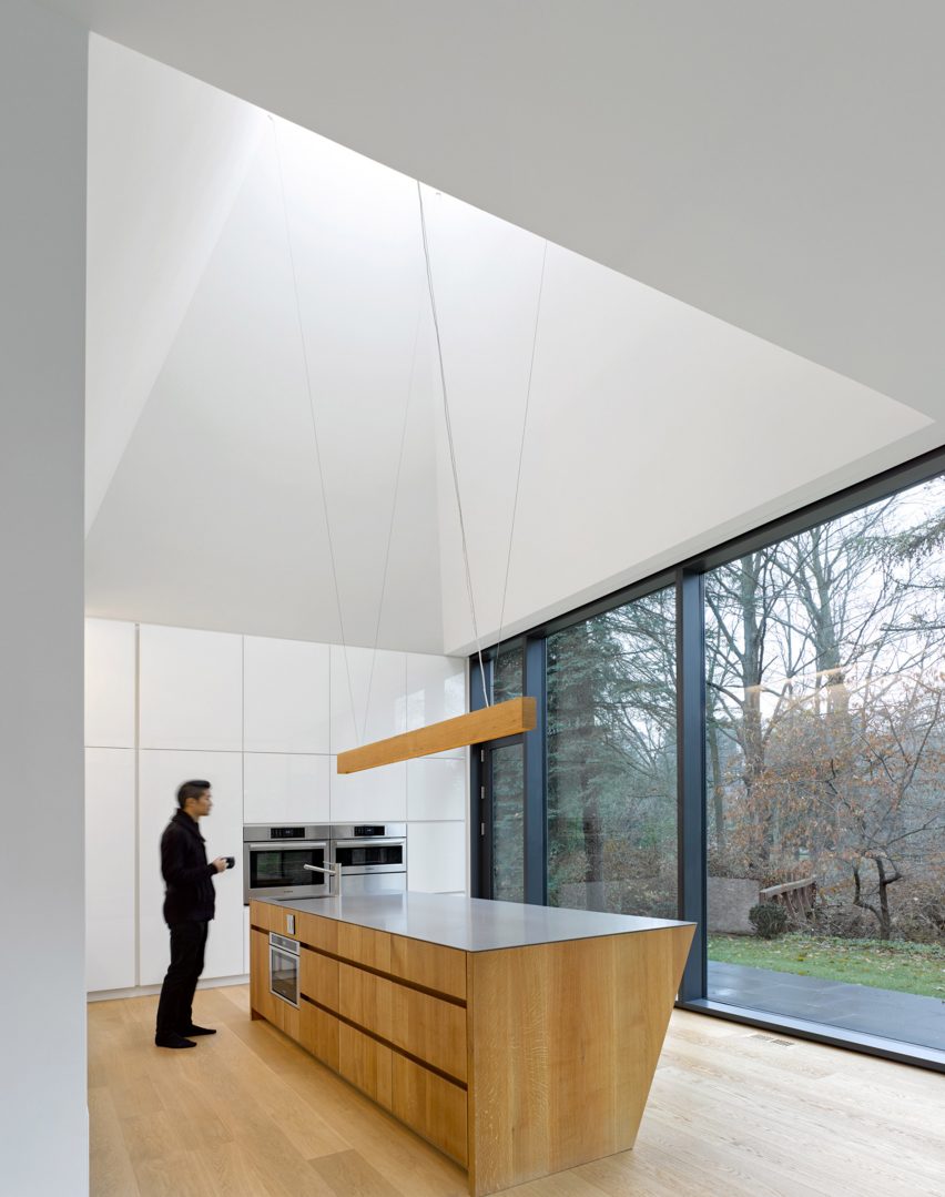 House on Ancaster Creek by Williamson Williamson