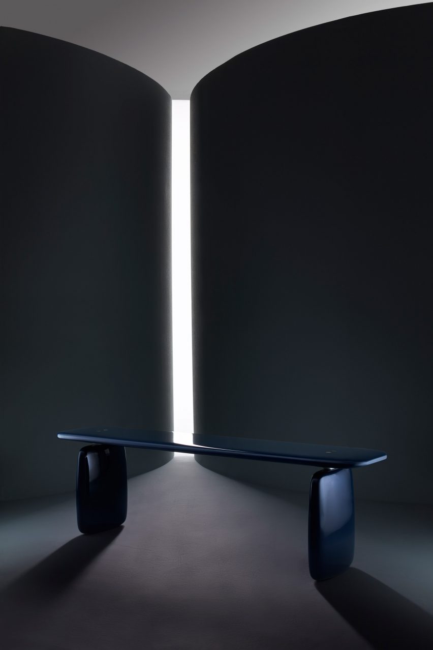 Ini Archibong's debut collection for Sé explores delicacy and strength