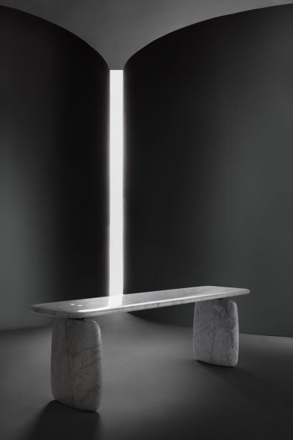 Ini Archibong's debut collection for Sé explores delicacy and strength
