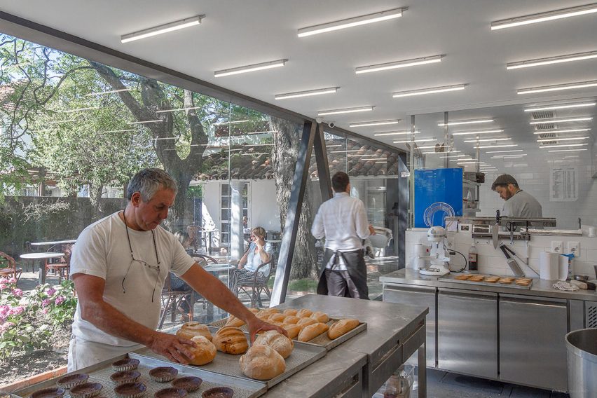 La Linda Bakery by Pedro Livni
