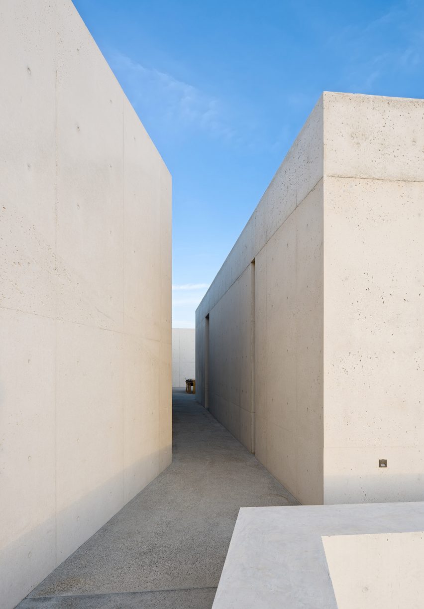 Le Cabanon by Rick Joy