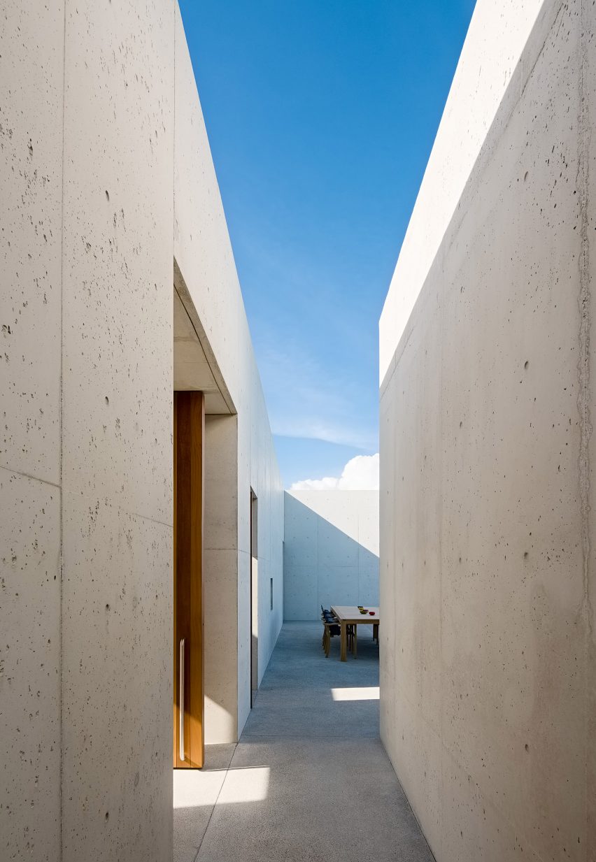 Le Cabanon by Rick Joy