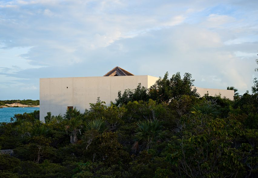 Le Cabanon by Rick Joy