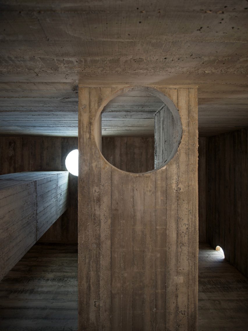 Loba house by Pezo von Ellrichshausen
