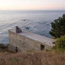 Loba house by Pezo von Ellrichshausen