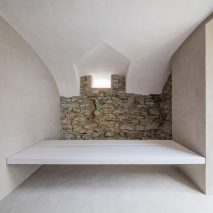 Nickzy Apartment by Béres Architects