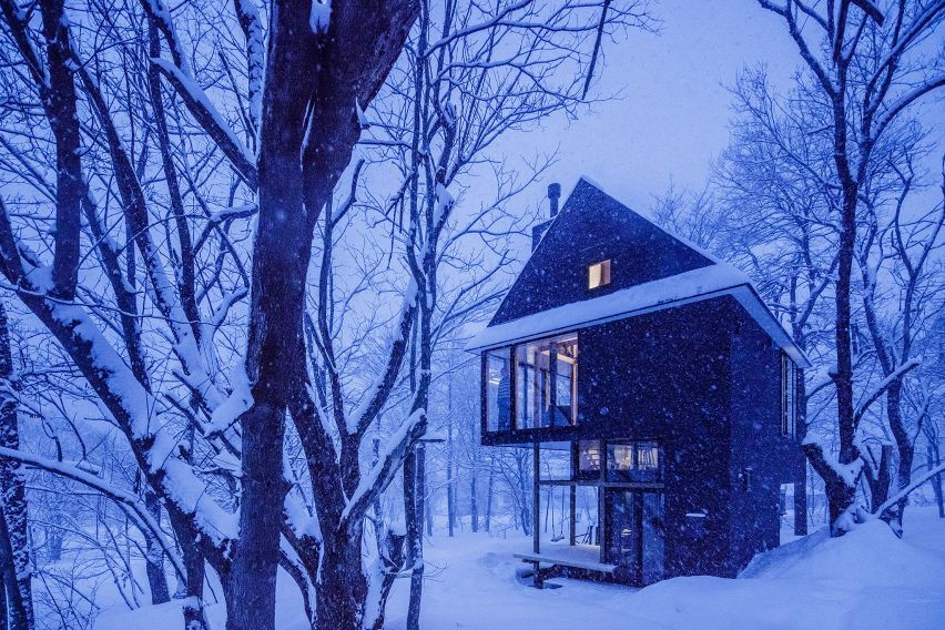 Nojiri-ko Nature Platforms by SUGAWARADAISUKE Architects