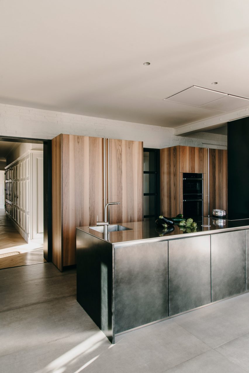 Sant Gervasi apartment by Isabel Lopez Vilalta