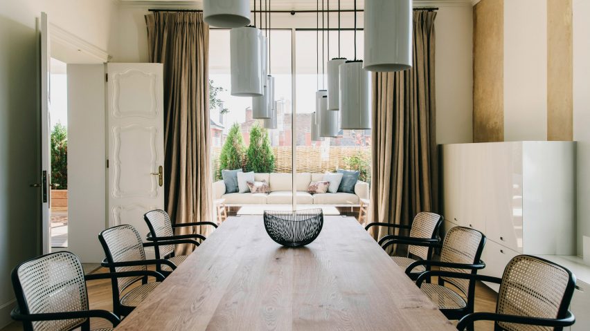 Sant Gervasi apartment by Isabel Lopez Vilalta