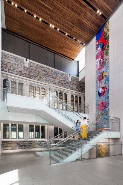 Simpson International Building Princeton by KPMB