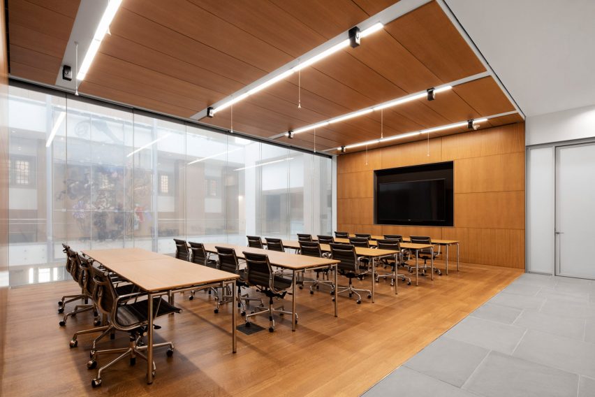 Simpson International Building Princeton by KPMB