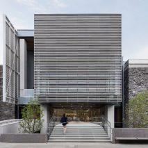 Simpson International Building Princeton by KPMB