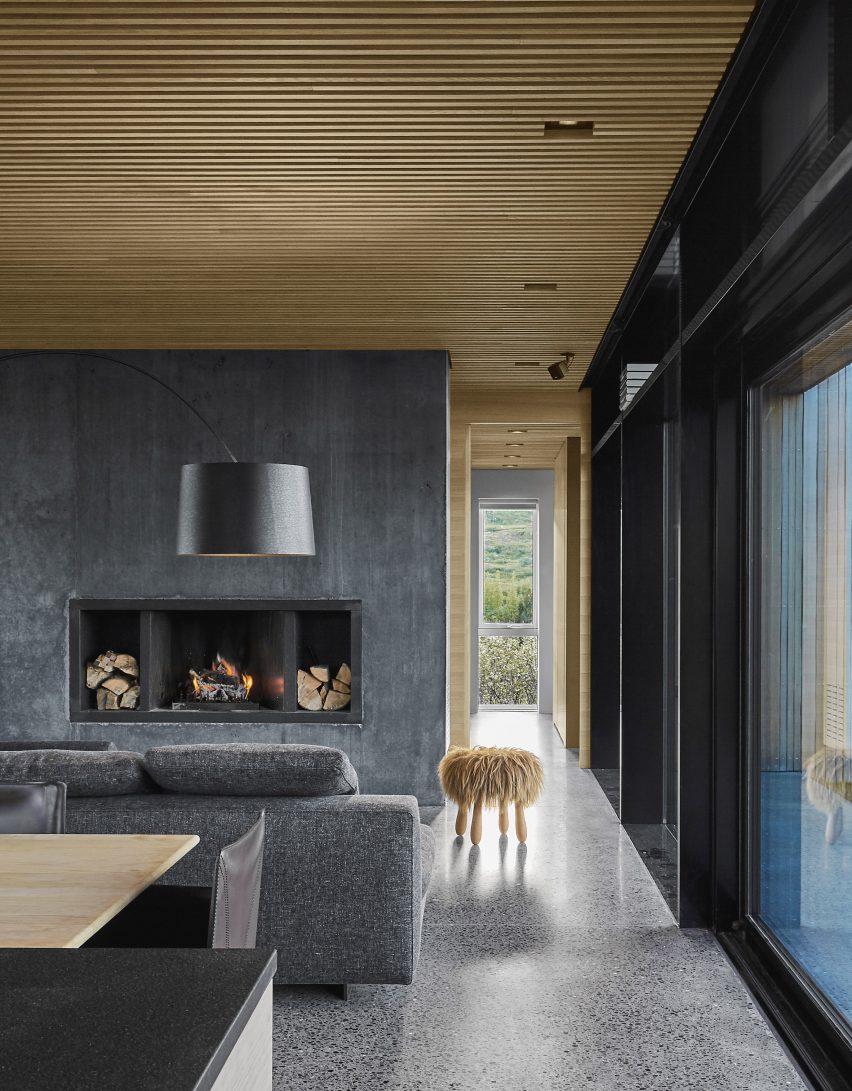 Summerhouse in South Iceland by Gláma Kím