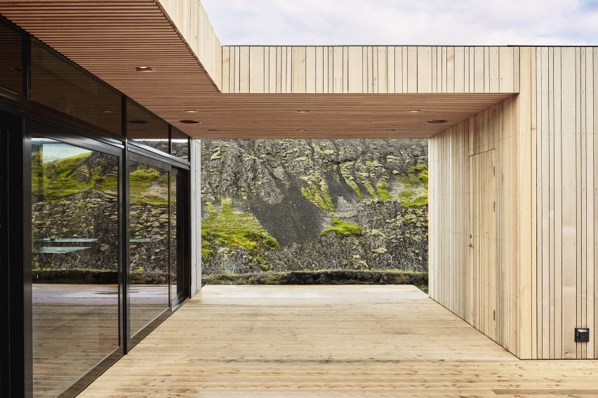 Summerhouse in South Iceland by Gláma Kím