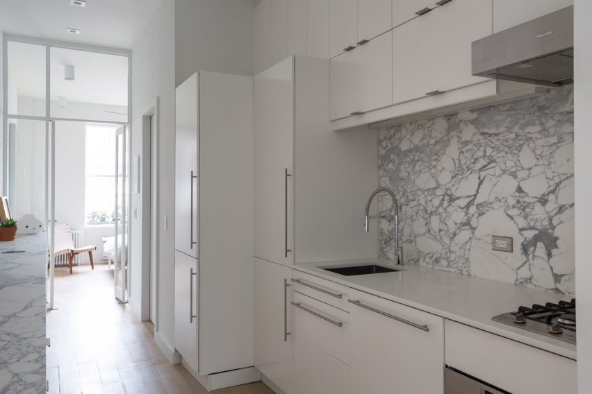 West Chelsea Apartment by BoND