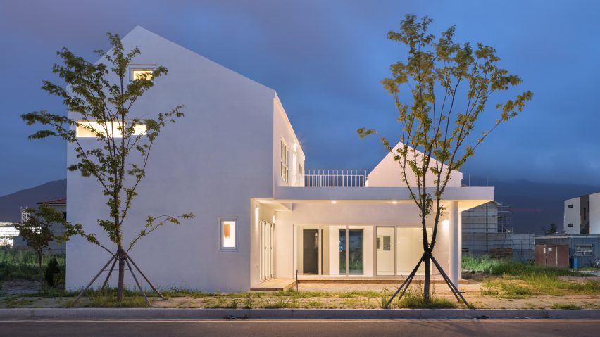 Yangsan Eorinjip by RAUM Architects Group
