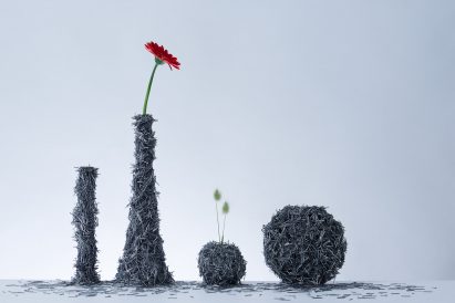 we+ creates "comfortable" spiky chair and matching vases