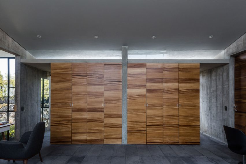 AT House by Laurent Herbiet
