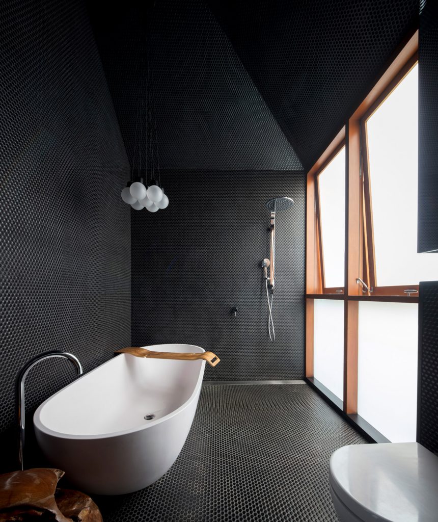 Screen House by Carter Williamson Architects