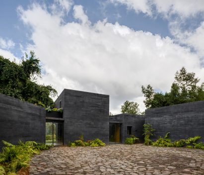 Casa Bruma by Fernanda Canales and Claudia Rodríguez