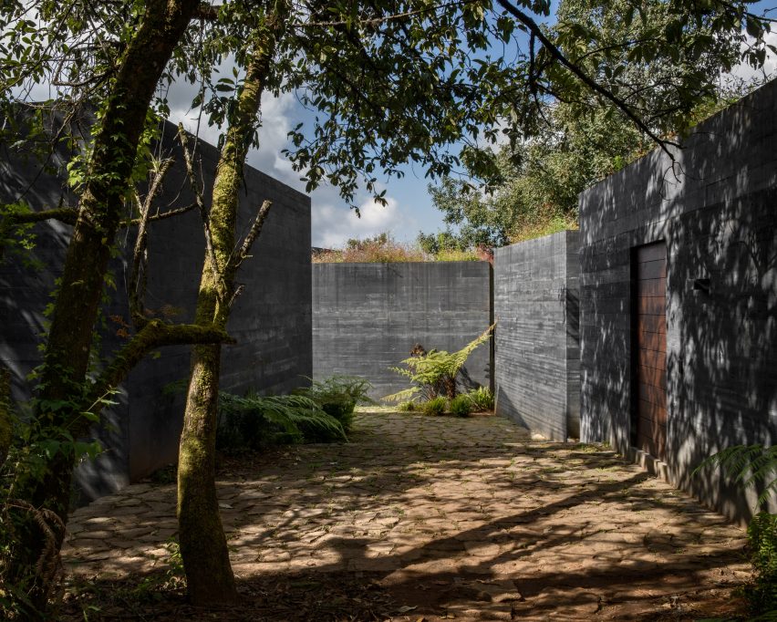 Casa Bruma by Fernanda Canales and Claudia Rodríguez