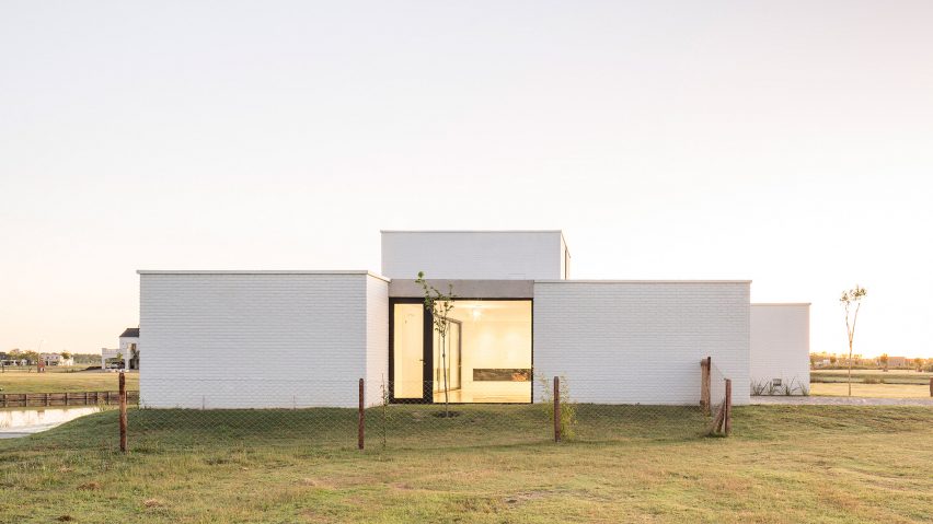 Casa Lucia by BHY Arquitectos