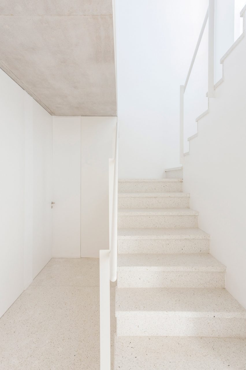 Casa Lucia by BHY Arquitectos