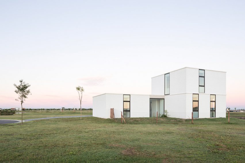 Casa Lucia by BHY Arquitectos