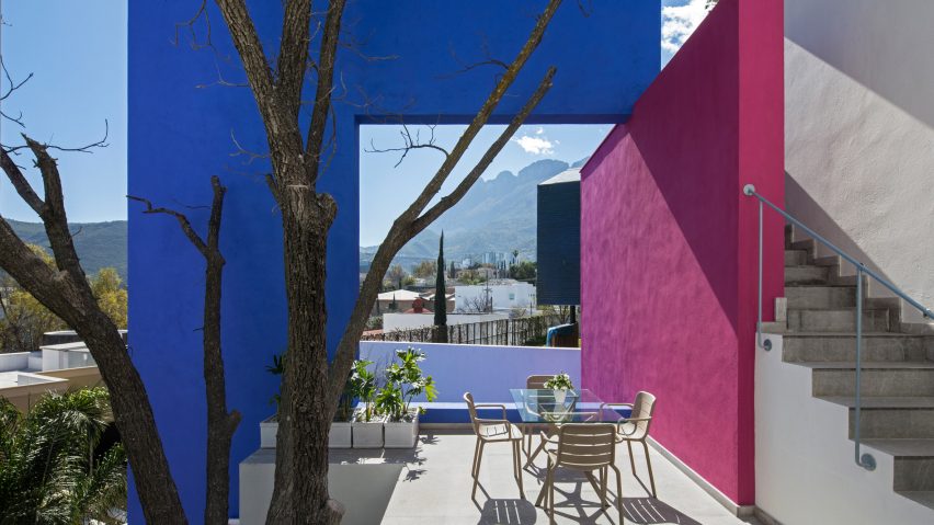 Latest Dezeen Weekly features a Barragán-esque house and MINI’s royal wedding car
