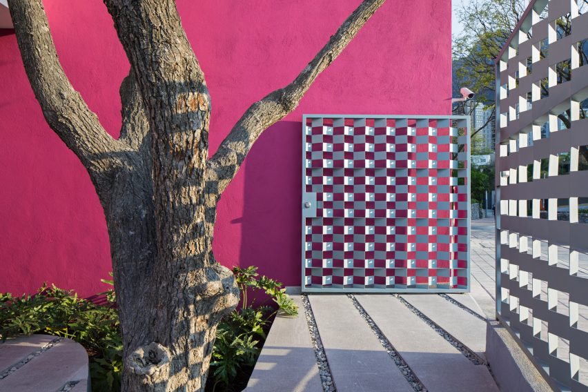 Casa TEC 205 by Moneo Brock Studio