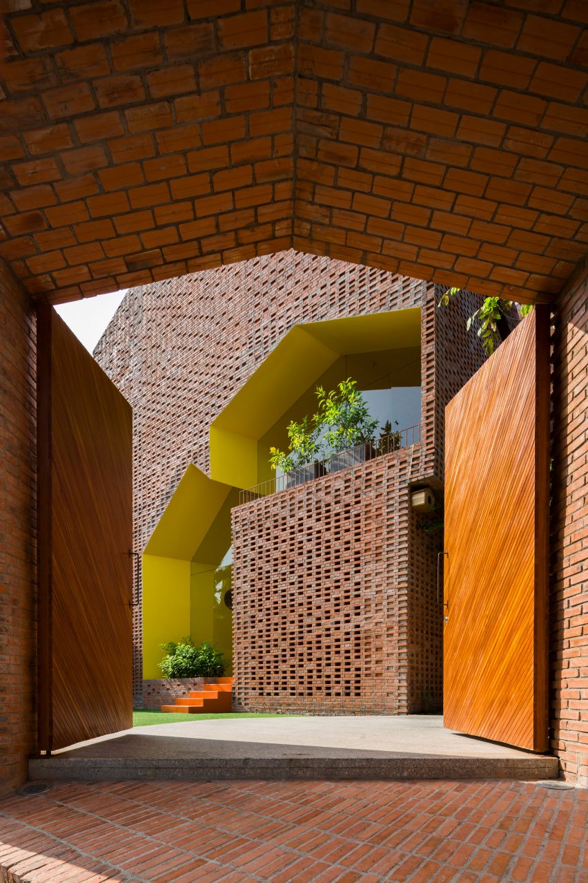 Chuon Chuon Kim 2 Kindergarten by Kientruc O