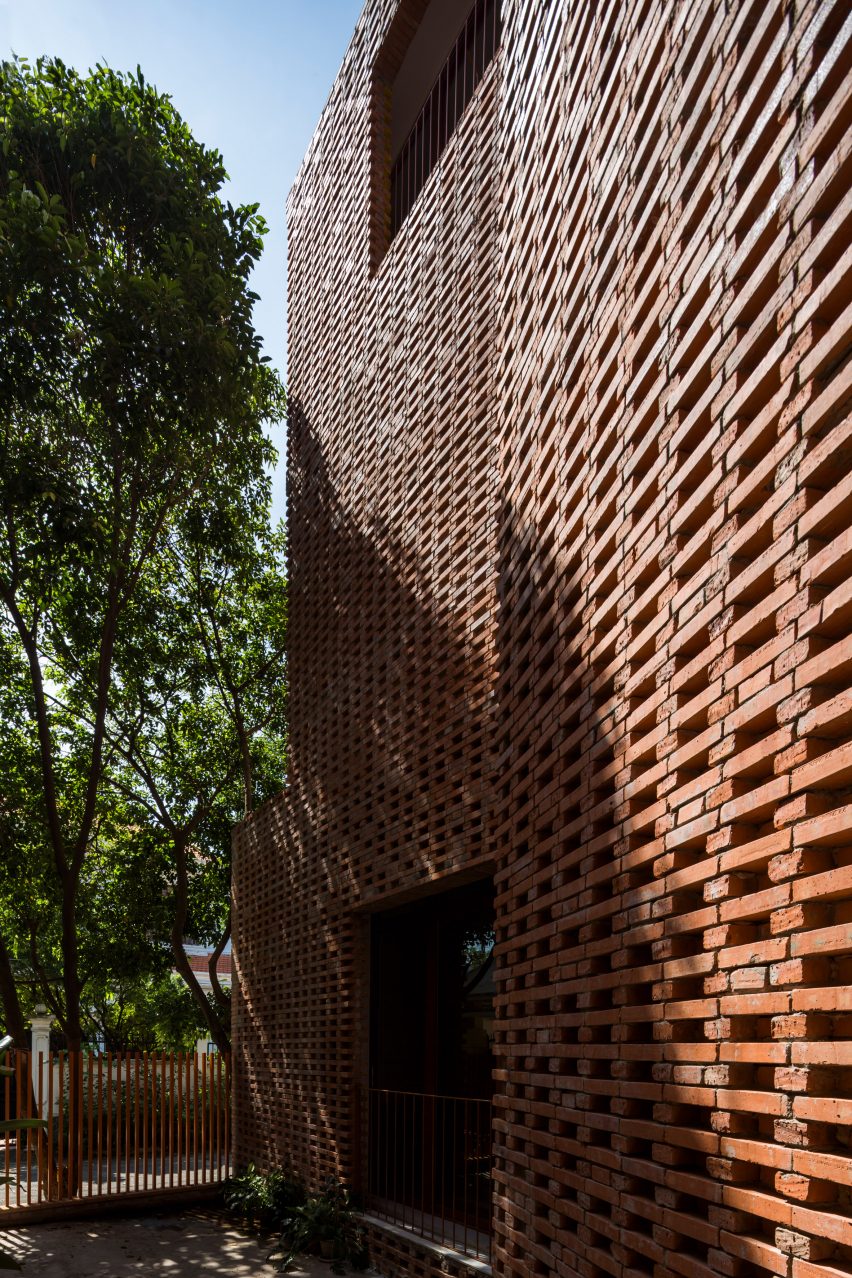 Chuon Chuon Kim 2 Kindergarten by Kientruc O
