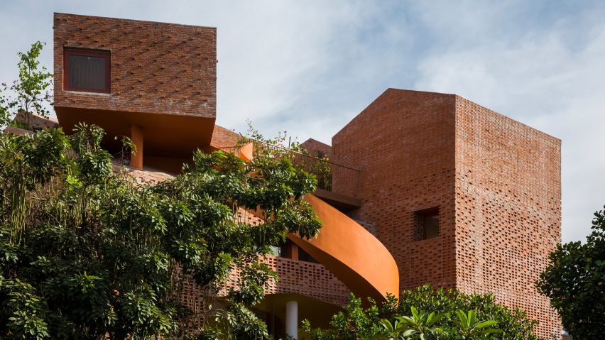 Chuon Chuon Kim 2 Kindergarten by Kientruc O