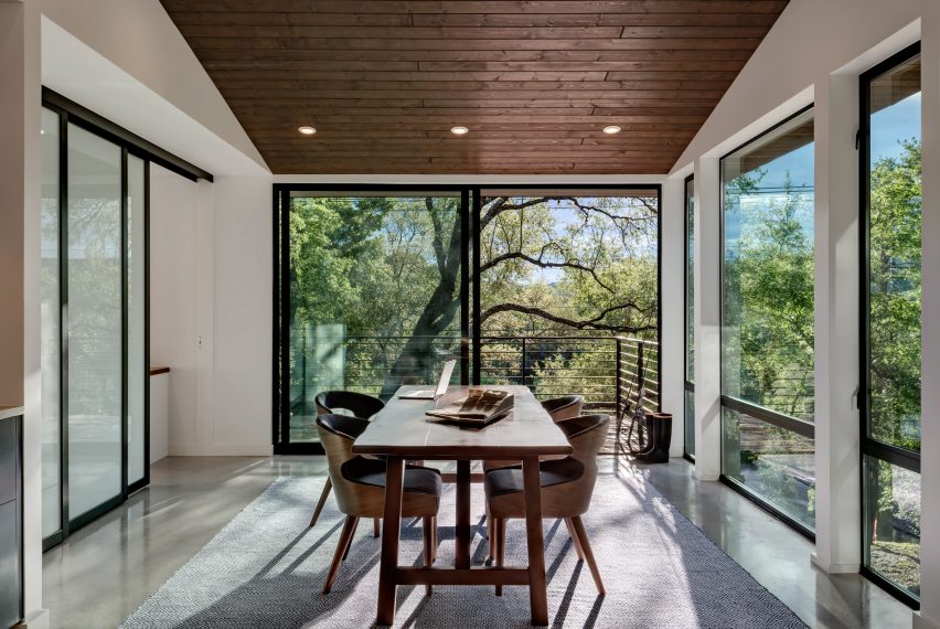 Creekbluff Studio by Matt Fajkus Architecture