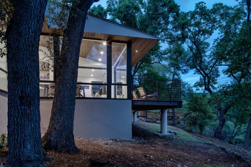 Creekbluff Studio by Matt Fajkus Architecture