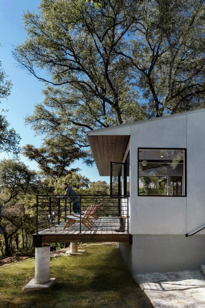 Creekbluff Studio by Matt Fajkus Architecture