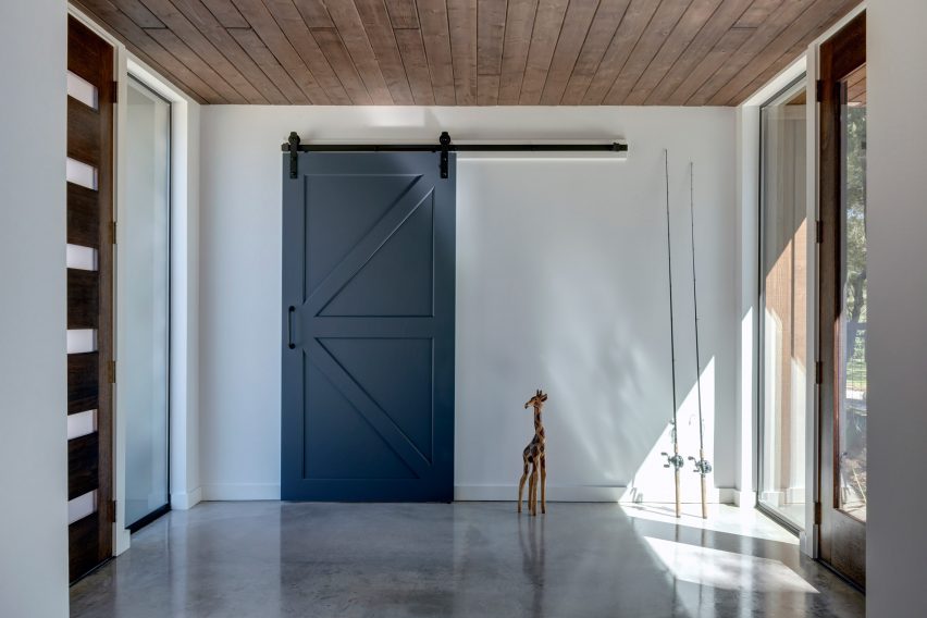 Creekbluff Studio by Matt Fajkus Architecture