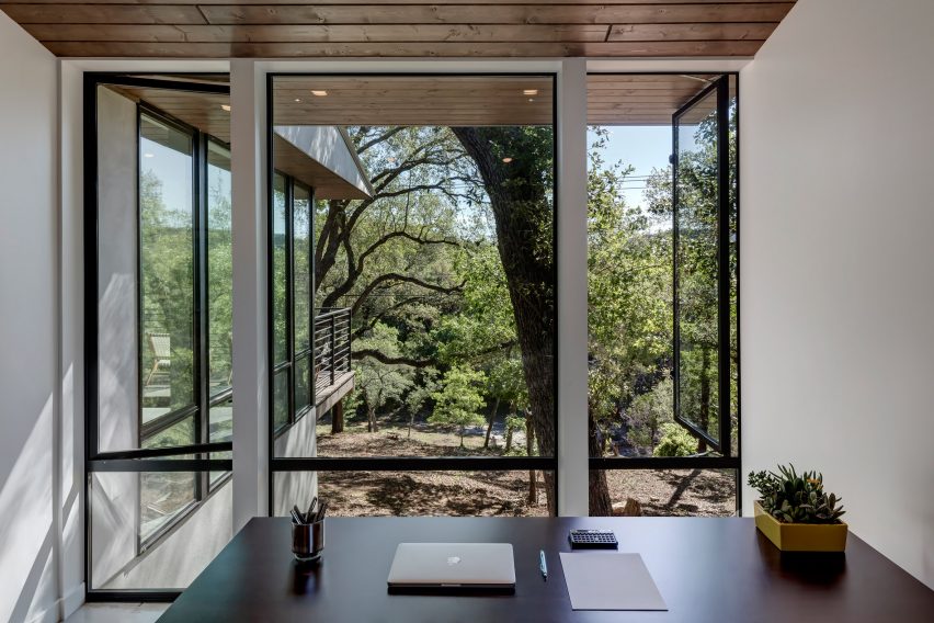 Creekbluff Studio by Matt Fajkus Architecture