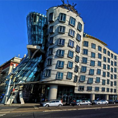 Five “dancing” architecture projects that command an audience