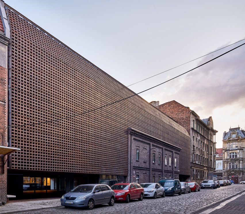 Department of Radio by Grupa 5 Architekci