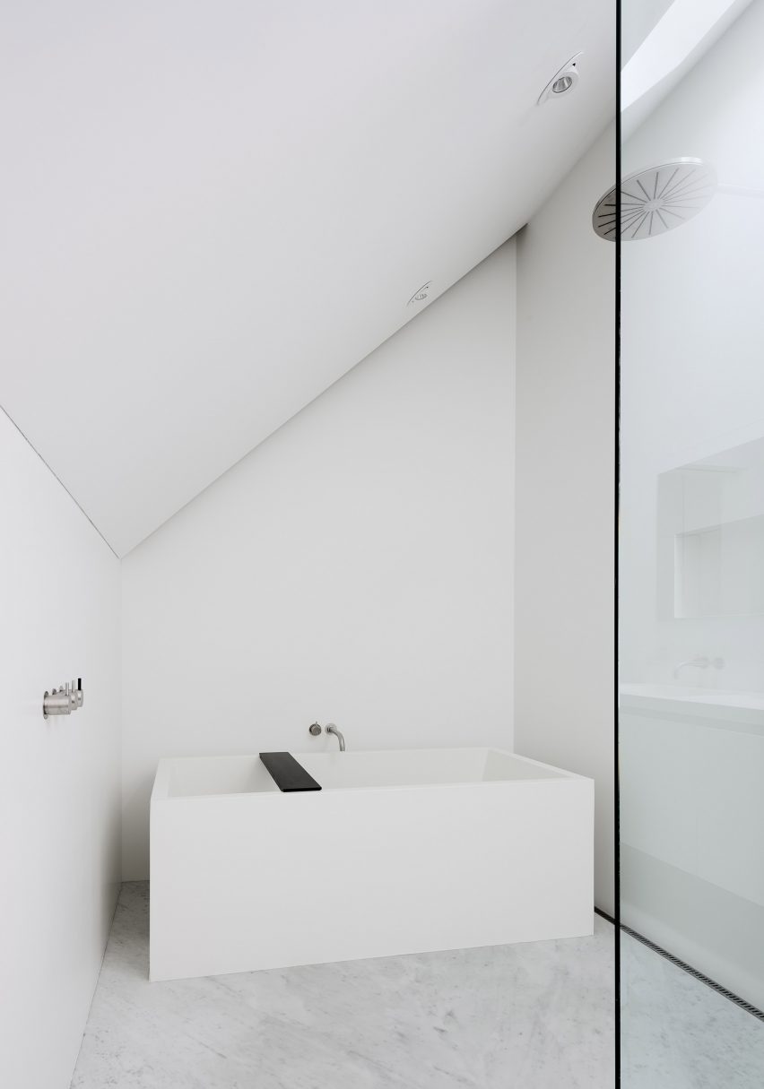 Gable House by Edmonds Lee Architects