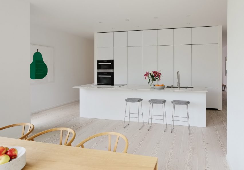 Gable House by Edmonds Lee Architects
