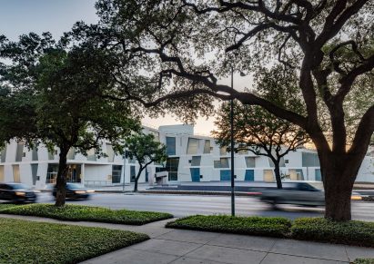 Glassel School of Art by Steven Holl